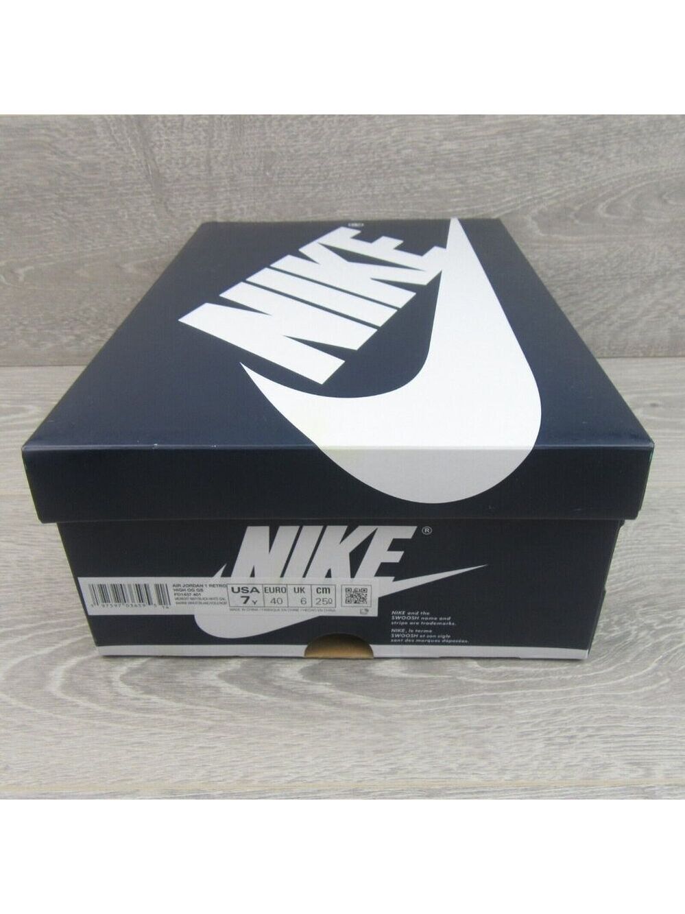 Air Jordan 1 Retro High OG "Midnight Navy" Sneakers GS Size 7Y NEW - Picture 13 of 14